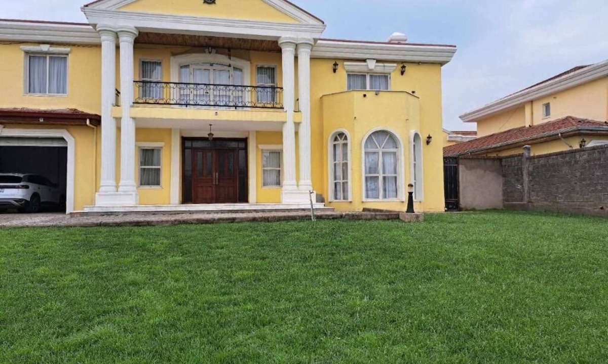 Kirkos House | Very secure quite gust house