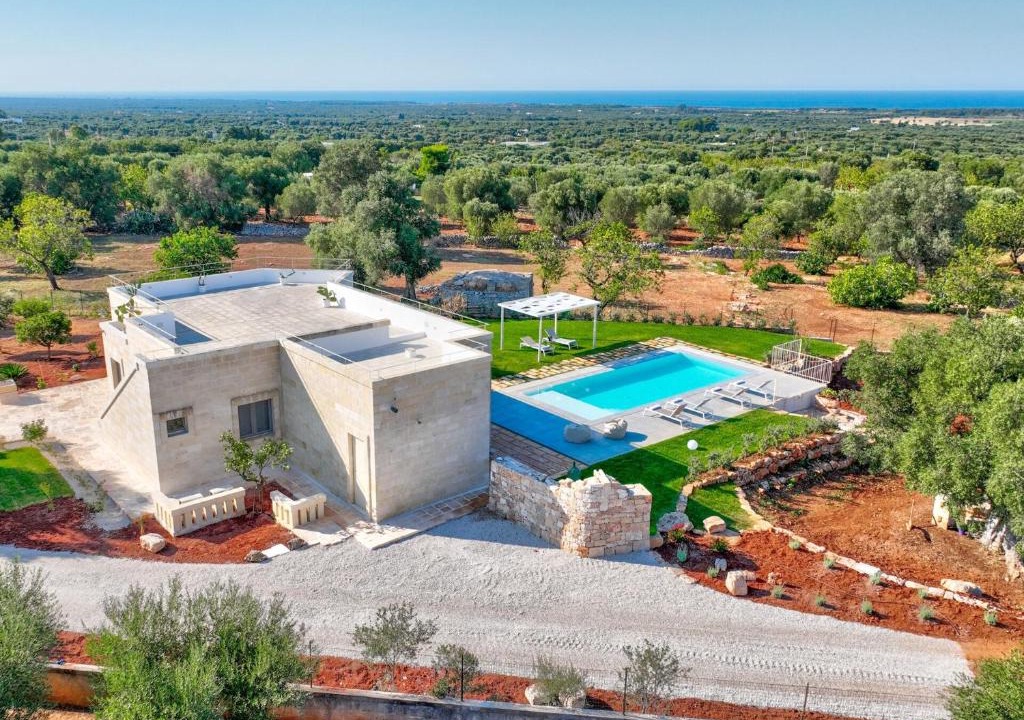 Carovigno Villa | Villa Apeliote by Raro Villas