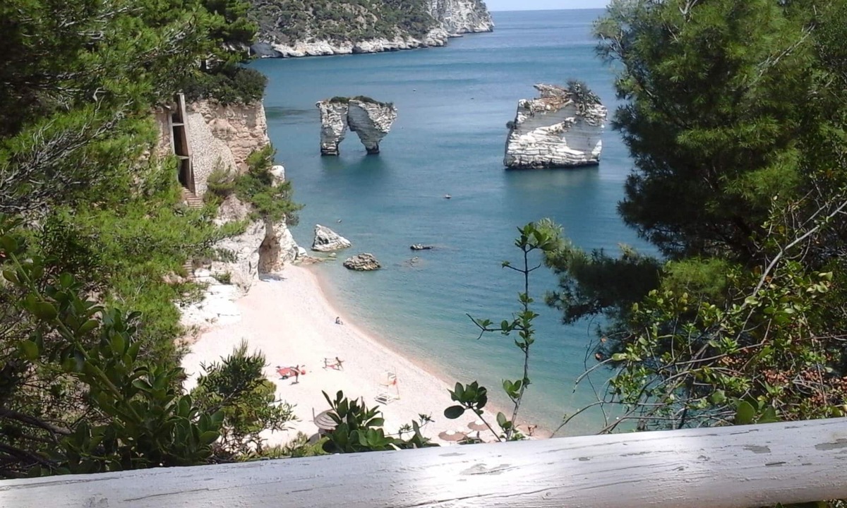 Mattinata House | VILLA LOC. BAIA DELLE ZAGARE MERGOLI very convenient full of comforts.