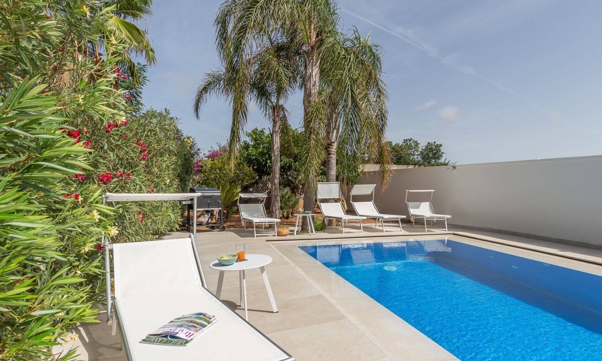 Boncore Villa | Villa Palma | private pool and garden, free wifi