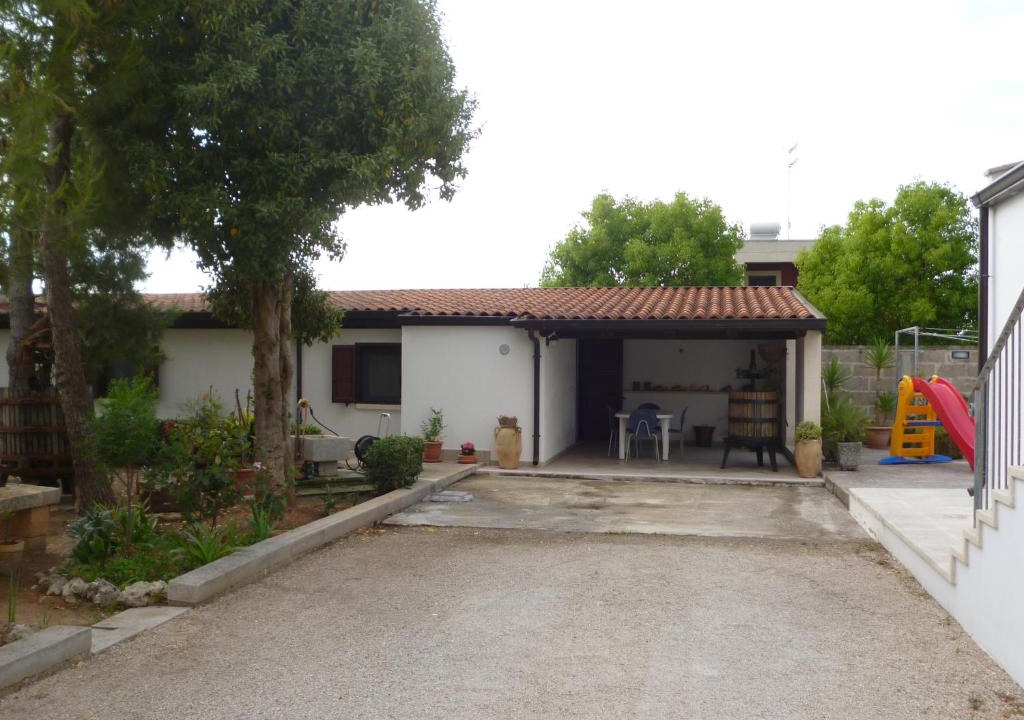 Aradeo House | Villa Rossetti