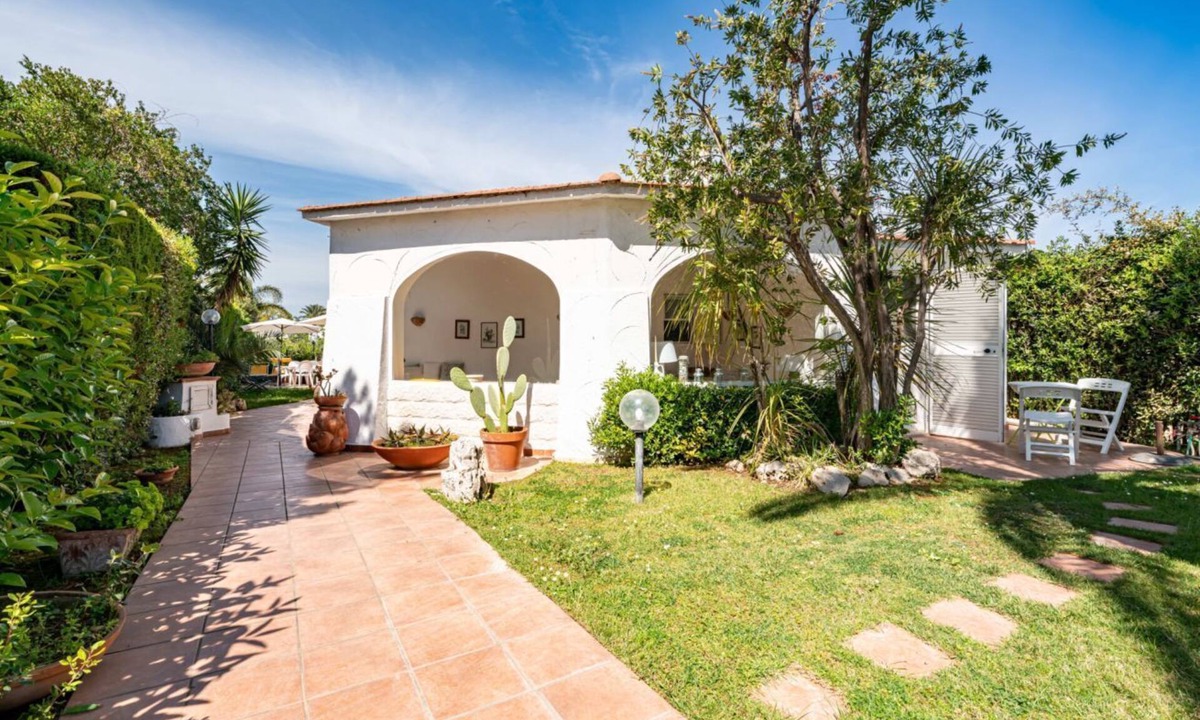 Rosa Marina Villa | Villa Tiffany T58 by Rentbeat