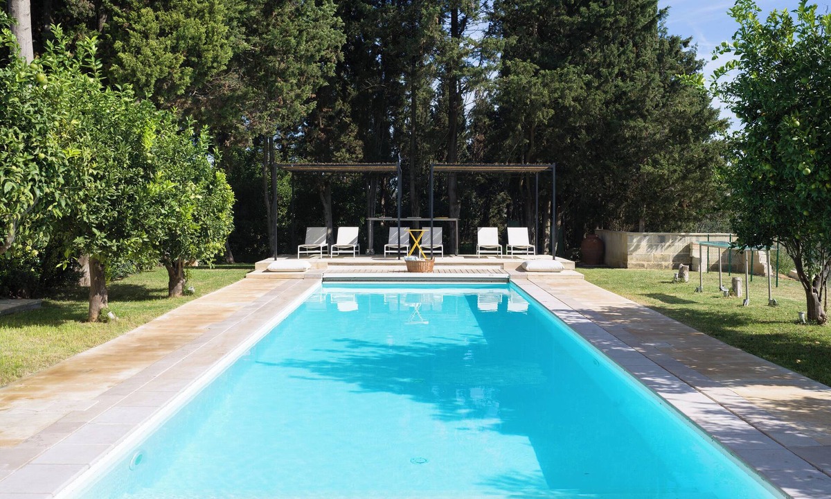 Lecce House | Villa Zagara with pool and citus grove garden at 10' from Lecce
