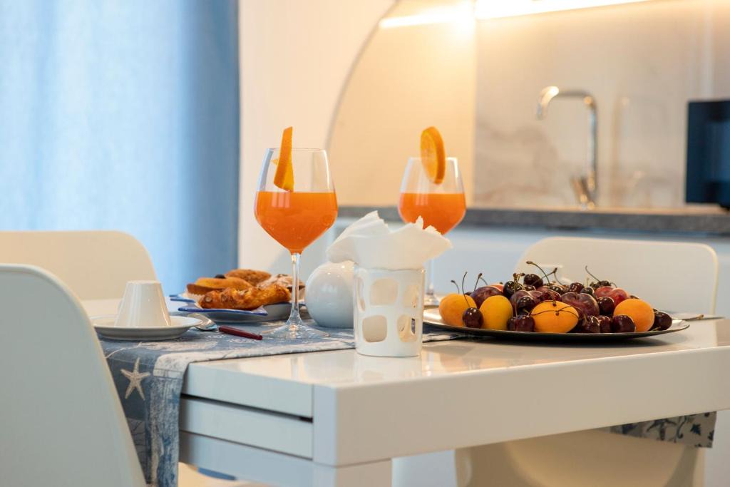 Torre Pali Apartment | Virgilio hosting Casa Nuovissima Vista Mare