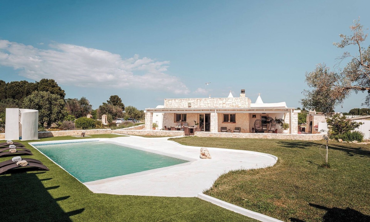 Ostuni Villa | White Stone House 6+1, Emma Villas