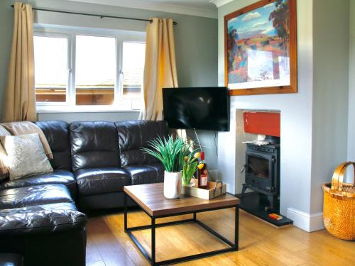 Binsted House | Willow Cottage