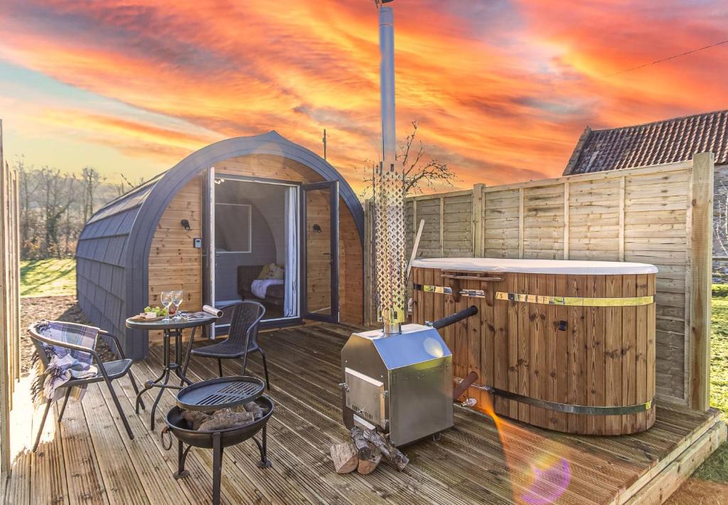 Yarley House | Windsor, Apple Tree Glamping, Nr Wells