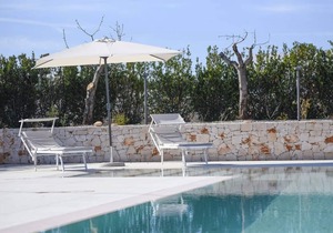 House on the 1st floor with swimming pool in a villa in Monopoli n5