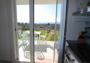 Sea view villa with garden and private hot tub 242