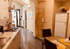 Suite Martina-Suite-Superior-Ensuite with Shower-City view
