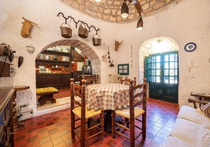 Tenuta Selva Regina - Seven Bedroom Villa, Sleeps 12