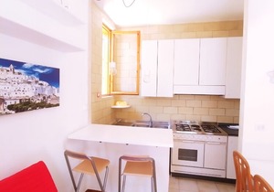 Terraced house near the sea (int. 1)
