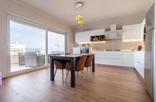 Polignano a Mare House | 128 m² House ∙ 2 bedrooms ∙ 4 guests