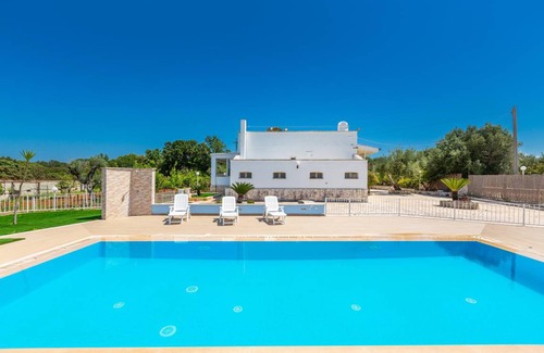 Fumarola Villa | 180 m² Villa ∙ 4 bedrooms ∙ 8 guests