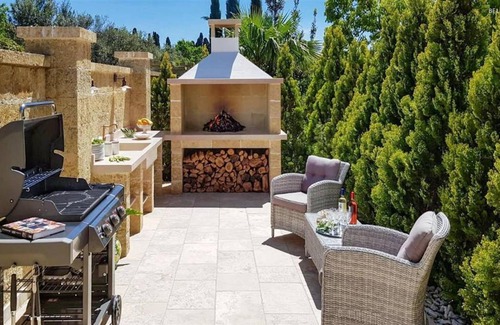 Parabita House | 200 m² House ∙ 1 bedroom ∙ 12 guests