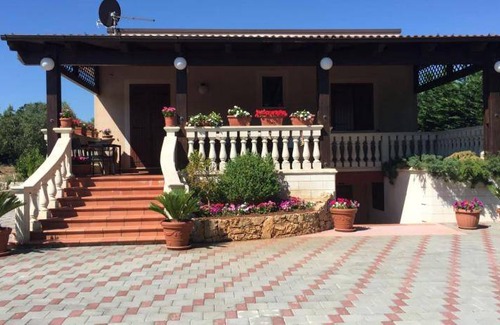 Mottola House | 240 m² House ∙ 4 bedrooms ∙ 5 guests