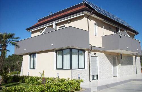 Municipio 4 Bed & Breakfast | 25 m² Bed and breakfast ∙ 4 guests