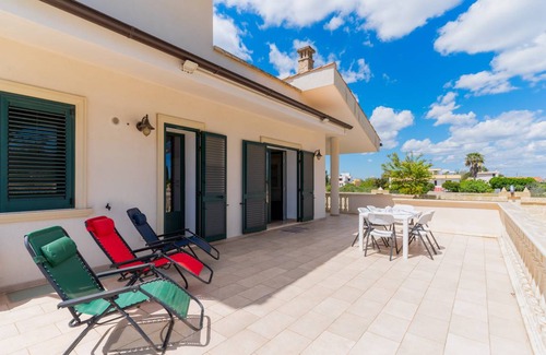 Spongano House | 250 m² House ∙ 6 bedrooms ∙ 12 guests