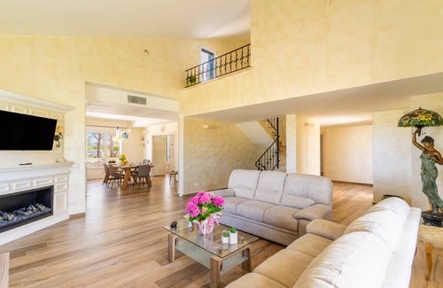 Spongano House | 250 m² House ∙ 6 bedrooms ∙ 12 guests