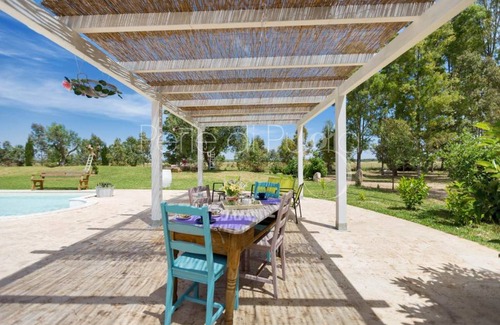 San Donaci House | 300 m² House ∙ 4 bedrooms ∙ 10 guests