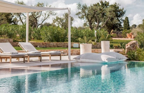 Cisternino Villa | 314 m² Villa ∙ 6 bedrooms ∙ 12 guests