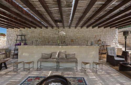 Laureto Villa | 350 m² Villa ∙ 5 bedrooms ∙ 12 guests