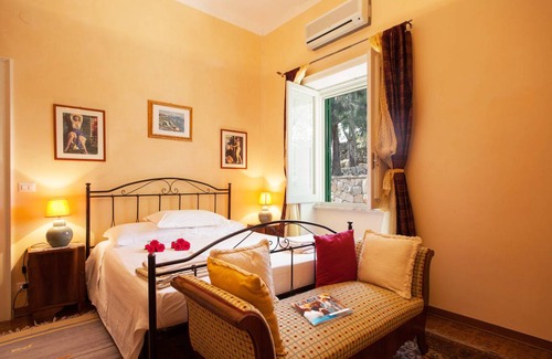 Galatina Villa | 350 m² Villa ∙ 5 bedrooms ∙ 10 guests