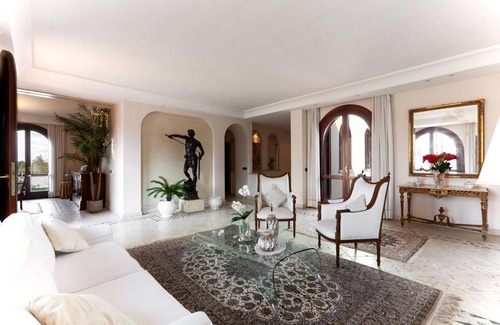 Galatina Villa | 350 m² Villa ∙ 6 bedrooms ∙ 16 guests
