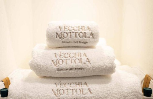 Mottola Hotel | 38 m² Hotel ∙ 2 guests