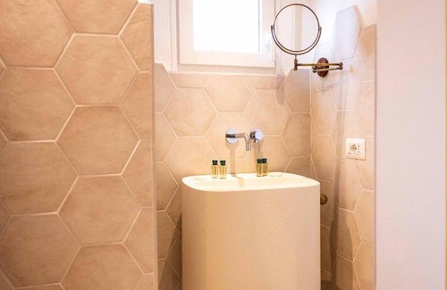 Mottola Hotel | 38 m² Hotel ∙ 2 guests