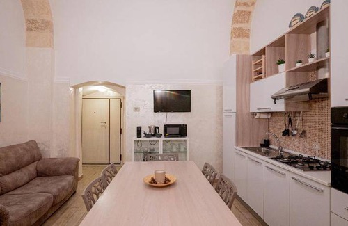 Bari City Centre Apartment | 80 m² Apartment ∙ 2 bedrooms ∙ 5 guests