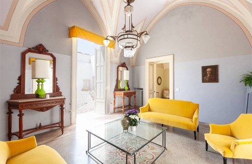 Centro Storico Villa | 850 m² Villa ∙ 5 bedrooms ∙ 10 guests