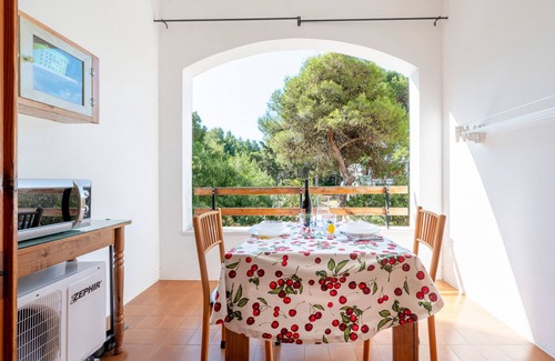 Acaya Apartment | Apartment 'La Casa Di Bebe' with Shared Pool, Wi-Fi and Air Conditioning