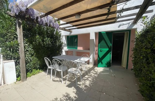 Peschici Apartment | Apartment 'Maritalia 3' with Private Terrace, Private Garden and Air Conditioning