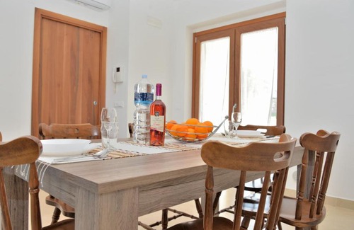 Rodi Garganico Apartment | Appartamento azzurro