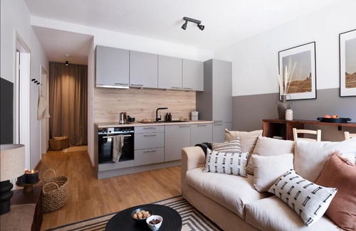 Taranto Apartment | Appartamento con vista mozzafiato dalla finestra