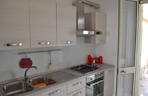 San Foca Apartment | Cosy Apartment near the Beach with Patio & Balcony