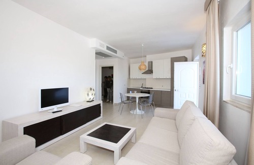 Ostuni House | Ecate. Pool, garden, veranda,Ostuni center 700m on foot, Ostuni beaches 8 km.Wow