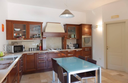Martina Franca House | Holiday Home in Itria Valley with Pool