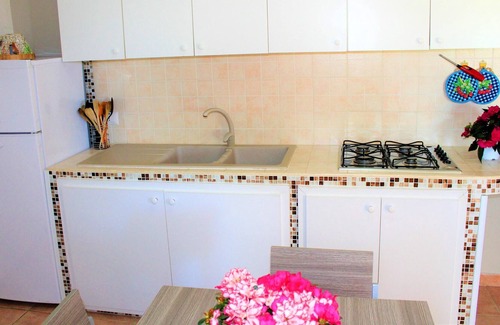 Torre San Giovanni House | Homerez - House 700 m away from the beach for 4 ppl. at Torre San Giovanni
