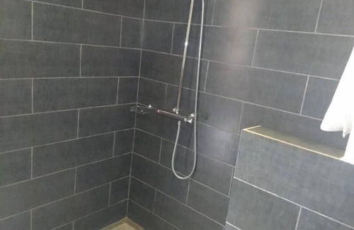 Mahahanga Tanana Hotel | Hotel Skar