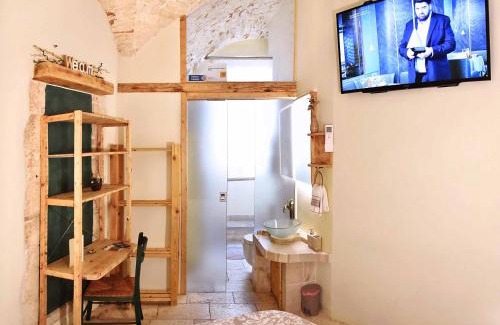 Putignano Bed & Breakfast | l'angolo di Gaudì, alcoba Blanca