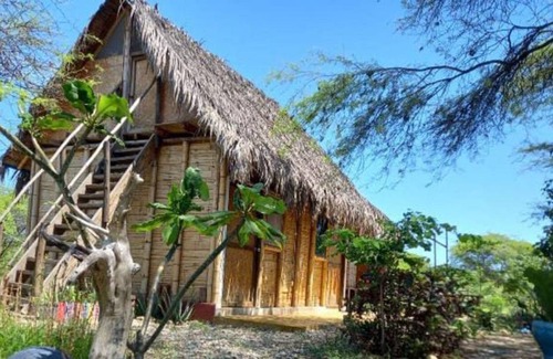 Mancora Resort | Private room ∙ 3 guests
