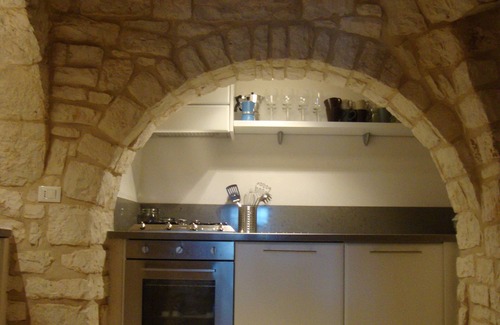Ostuni Villa | 'Soul of Puglia' - A Rural Gem 3BR/3BA, A/C, WiFi, Hilltop w/POOL & Views