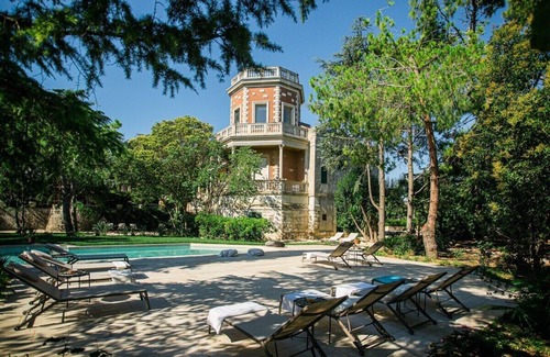 Conversano Villa | The elegant resort has various houses with independent entrances from the park