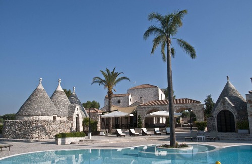 Ceglie Messapica Villa | Trulli Masseria Beneficio Rental
