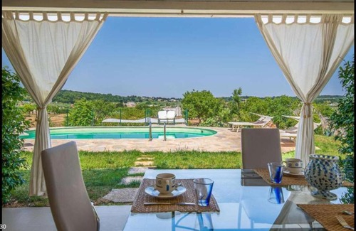 Ceglie Messapica Villa | Trullo Paradise with pool