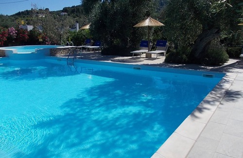 Peschici Apartment | Vacation Homes La Paloma with 2 Pools in 3-room apartment 4 seats with 2 bedrooms