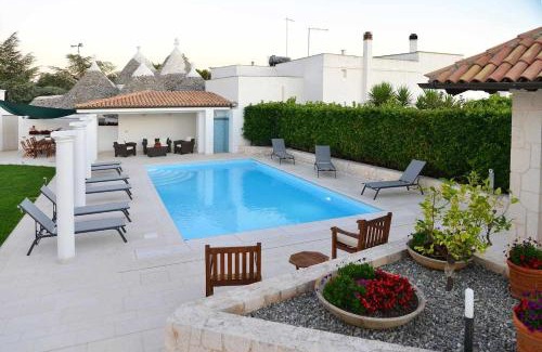 Specchiaruzzo Villa | Villa Giovanna Trullo