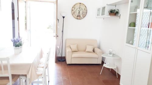 Racale Villa | Villa gli Ulivi con ampio giardino ed ogni comfort a pochi passi dal mare vicino Gallipoli